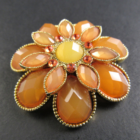 Jewelry | Vintage Style Brooch Plastic Honey Yellow | Poshmark